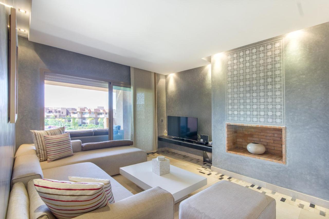 Lumineux Et Vue Degagee Sur Piscine A Prestigia Apartment Marrakesh Ngoại thất bức ảnh