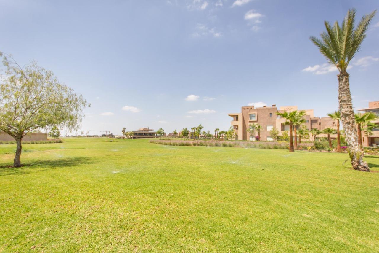 Lumineux Et Vue Degagee Sur Piscine A Prestigia Apartment Marrakesh Ngoại thất bức ảnh