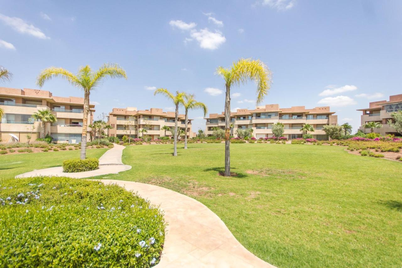 Lumineux Et Vue Degagee Sur Piscine A Prestigia Apartment Marrakesh Ngoại thất bức ảnh